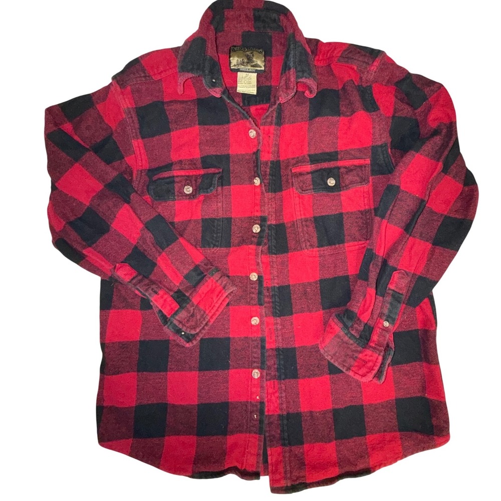 Field & Stream Red and Black Plaid Button-Down Shirt